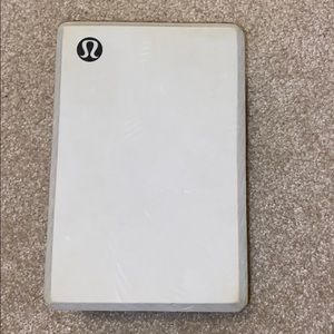 Lululemon yoga block